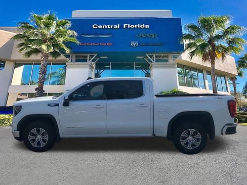 Used 2023 GMC Sierra 1500 SLE w/ X31 Off-Road Package AWD/4WD image 8