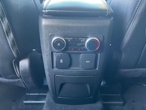 Used 2023 Ford Explorer Limited image 25