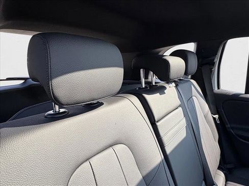 New 2026 Mercedes-Benz GLB 250 image 21