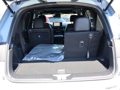 New 2026 Honda Pilot TrailSport image 10