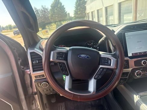 Used 2022 Ford F350 Platinum AWD/4WD image 14