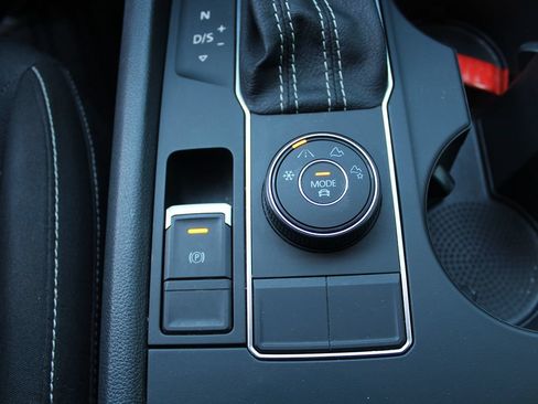 Used 2021 Volkswagen Atlas S AWD/4WD image 31