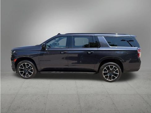 Used 2024 Chevrolet Suburban RST w/ Luxury Package AWD/4WD image 2