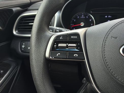 Used 2019 Kia Sorento FWD V6 image 26