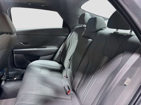 Used 2024 Hyundai Elantra SEL w/ Convenience Package FWD image 20
