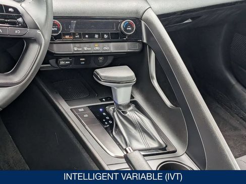 Certified 2025 Hyundai Elantra Sport FWD image 26