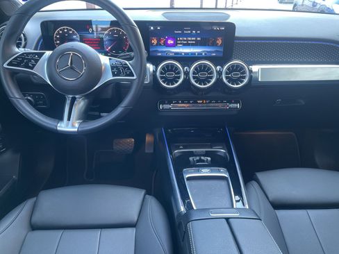 Used 2025 Mercedes-Benz GLB 250 4MATIC w/ Winter Package image 11