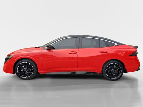 New 2026 Nissan Sentra SR FWD image 2