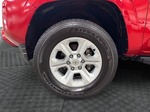 Used 2022 Toyota Tacoma SR AWD/4WD image 15