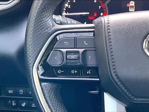 Used 2022 Toyota Tundra SR5 w/ SR5 Premium Package AWD/4WD image 23