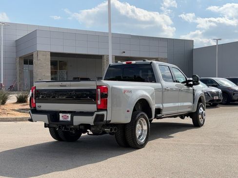 Used 2026 Ford F450 Platinum w/ FX4 Off-Road Package AWD/4WD image 5