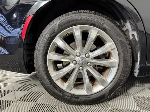 Used 2016 Chrysler 300 Limited AWD/4WD image 43