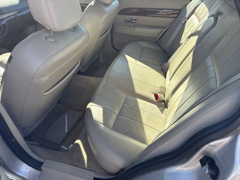 Used 2010 Mercury Grand Marquis LS image 12