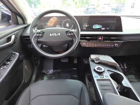 Used 2022 Kia EV6 Wind RWD image 26