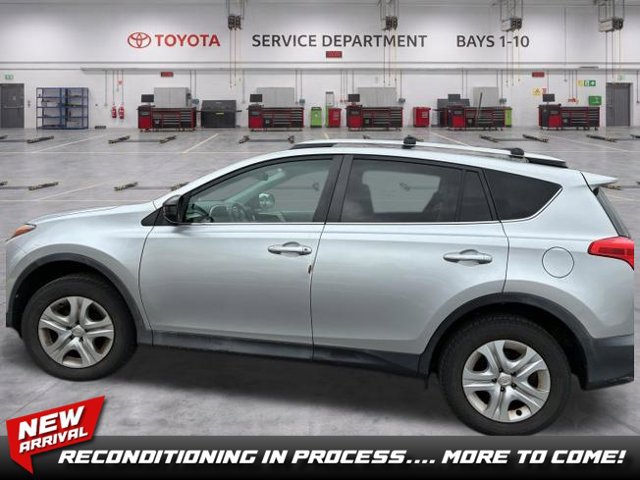 Used 2013 Toyota RAV4 LE AWD/4WD image 1