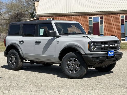 New 2026 Ford Bronco Big Bend image 2