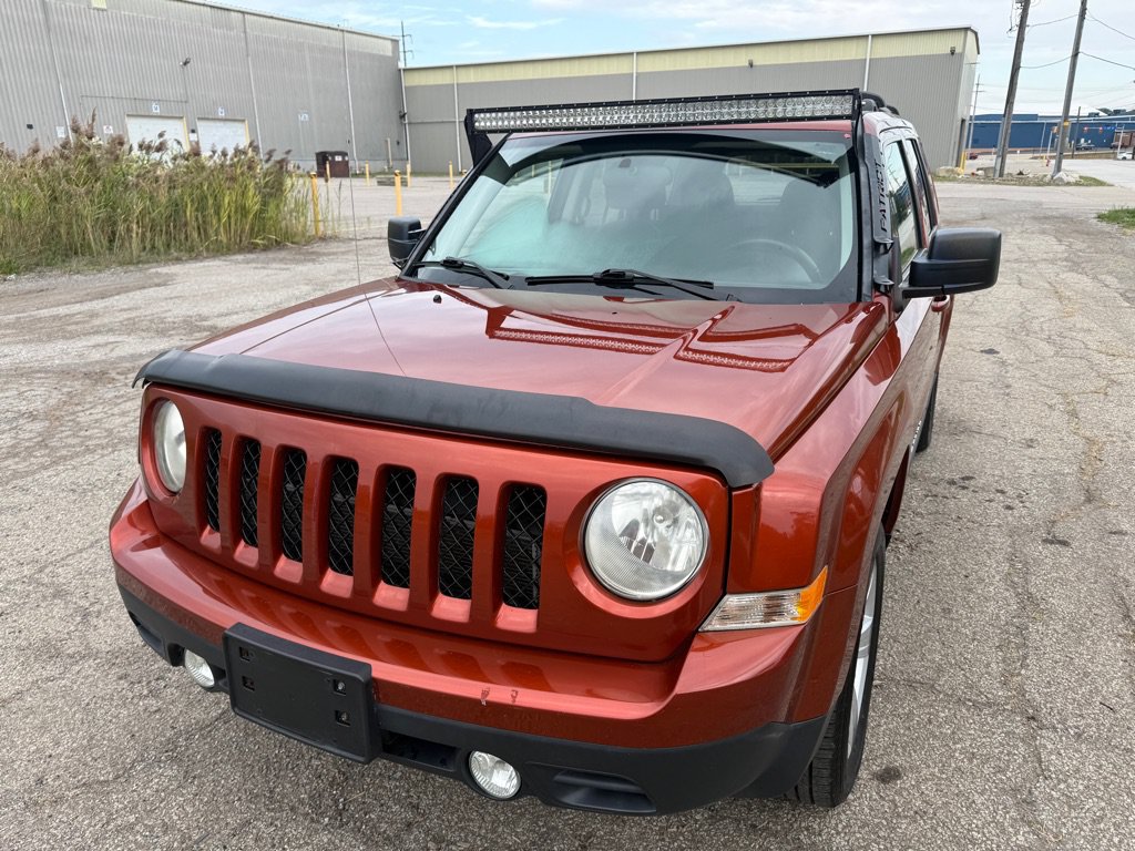 Used 2012 Jeep Patriot Latitude AWD/4WD image 5
