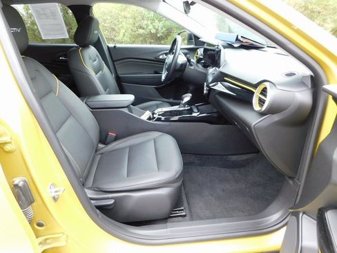 Used 2024 Chevrolet Trax ACTIV image 17