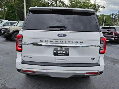 Used 2023 Ford Expedition Limited image 15