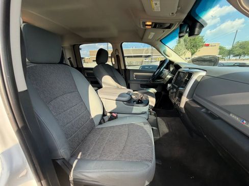 Used 2018 RAM 1500 Lone Star RWD image 14