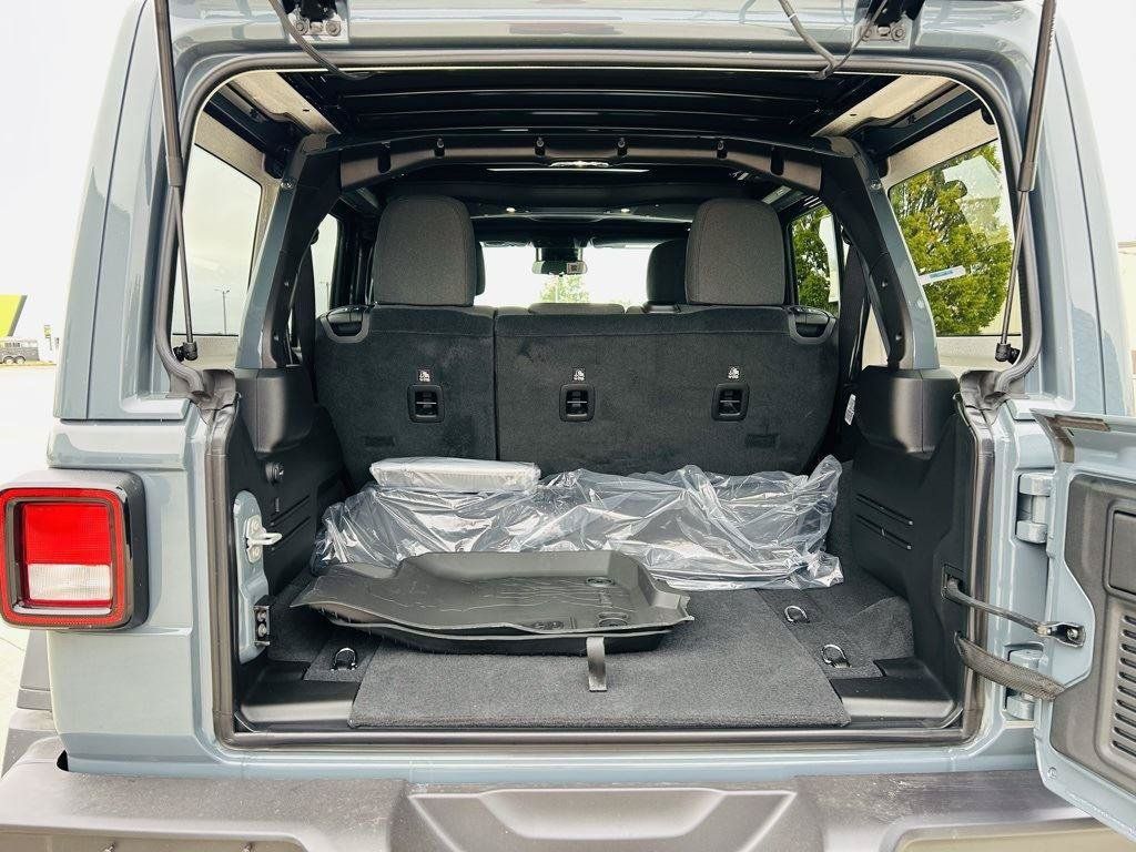 New 2025 Jeep Wrangler Unlimited Sport AWD/4WD image 29