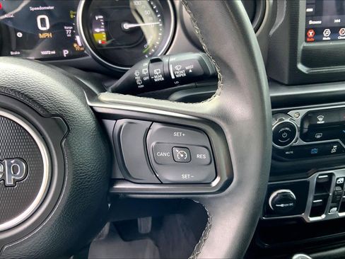 Certified 2023 Jeep Wrangler Unlimited AWD/4WD image 21