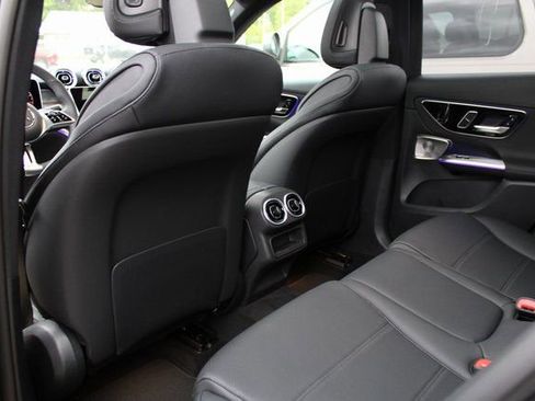 New 2025 Mercedes-Benz GLC 300 4MATIC image 33
