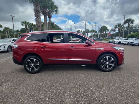 Used 2022 Buick Enclave Essence w/ Sport Touring Edition AWD/4WD image 9