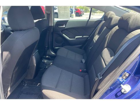 Used 2017 Kia Forte LX FWD image 15