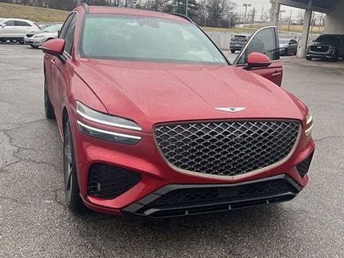 Used 2022 Genesis GV70 3.5T Sport w/ Sport Prestige Package image 8