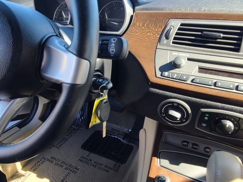 Used 2003 BMW Z4 2.5i image 28