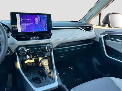 Used 2023 Toyota RAV4 Limited image 22