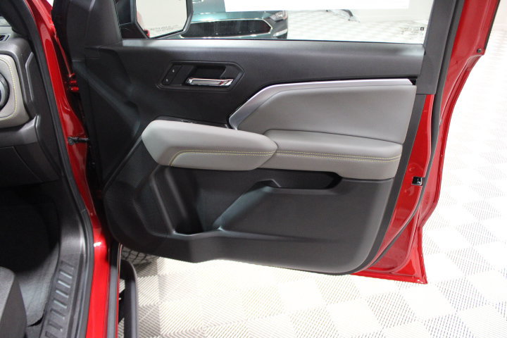 New 2026 Chevrolet Colorado ZR2 AWD/4WD image 25