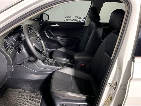 Used 2021 Volkswagen Tiguan SE FWD image 20