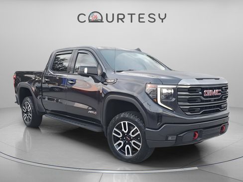 Used 2024 GMC Sierra 1500 AT4 w/ Technology Package image 4