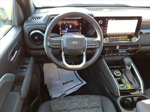 Used 2023 Chevrolet Colorado Z71 w/ Z71 Convenience Package 2 image 11