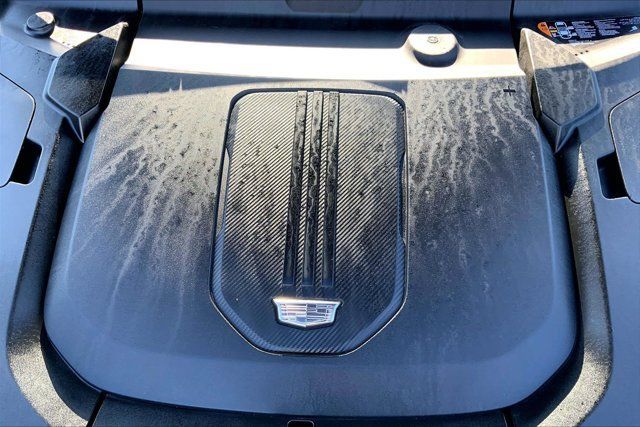 Used 2024 Cadillac Lyriq Sport AWD/4WD image 32