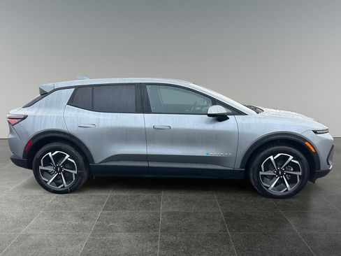 New 2026 Chevrolet Equinox EV LT w/ Comfort Package image 8