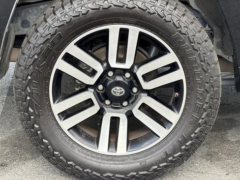 Used 2016 Toyota 4Runner Limited AWD/4WD image 11