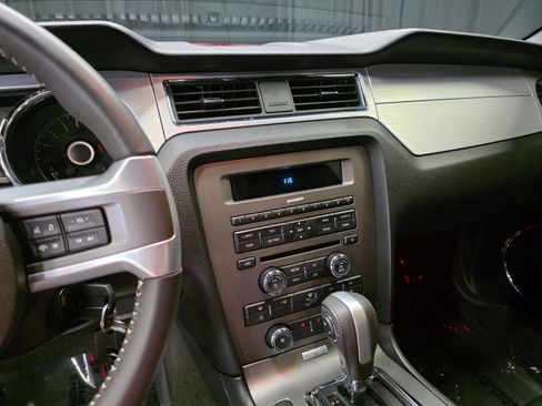 Used 2014 Ford Mustang GT Premium w/ Comfort Package RWD image 25