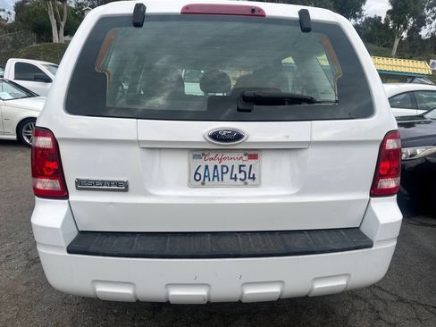 Used 2008 Ford Escape XLS FWD image 4