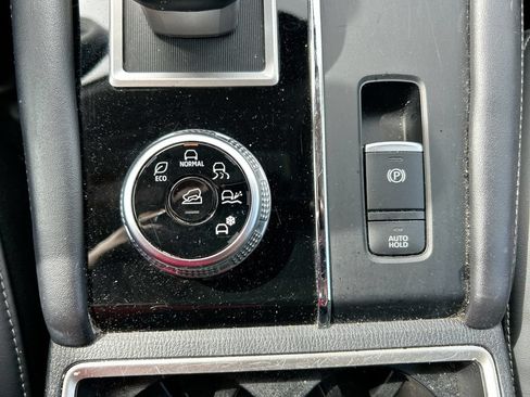 Used 2024 Mitsubishi Outlander SE FWD image 34