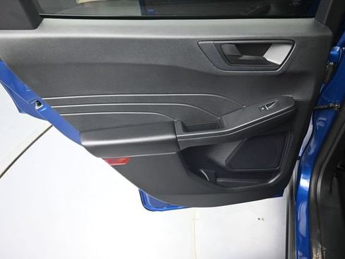 Used 2023 Ford Escape Active AWD/4WD image 25