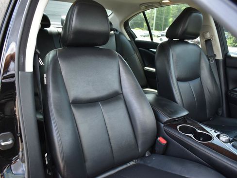 Used 2019 INFINITI Q50 Luxe w/ Essential Package (3.0T Luxe) RWD image 30