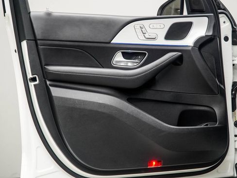 Used 2024 Mercedes-Benz GLE 450e GLE 450e image 33