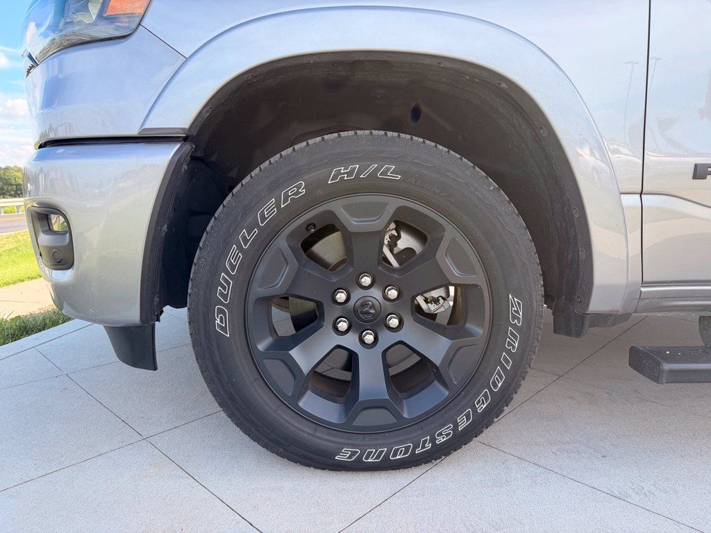 Used 2025 RAM 1500 Big Horn AWD/4WD image 14