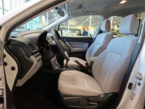 Used 2018 Subaru Forester 2.5i image 16