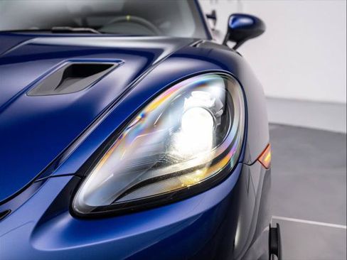 Used 2024 Porsche 718 Cayman GT4 RS RWD image 12
