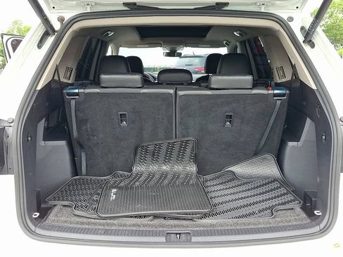 Used 2023 Volkswagen Atlas SEL AWD/4WD image 29