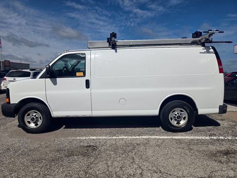 Used 2014 GMC Savana 3500 RWD image 8